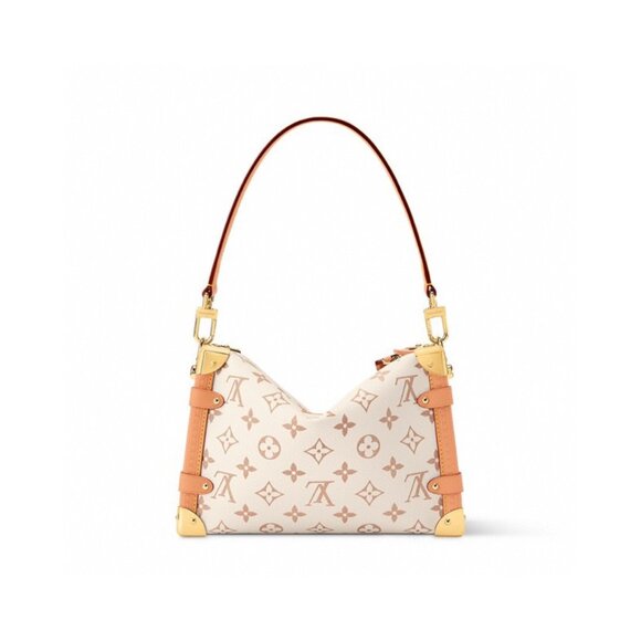 Classic Louis Vuitton Bag: A Stylish and Versatile Choice for Elegance - Picture 5 of 5
